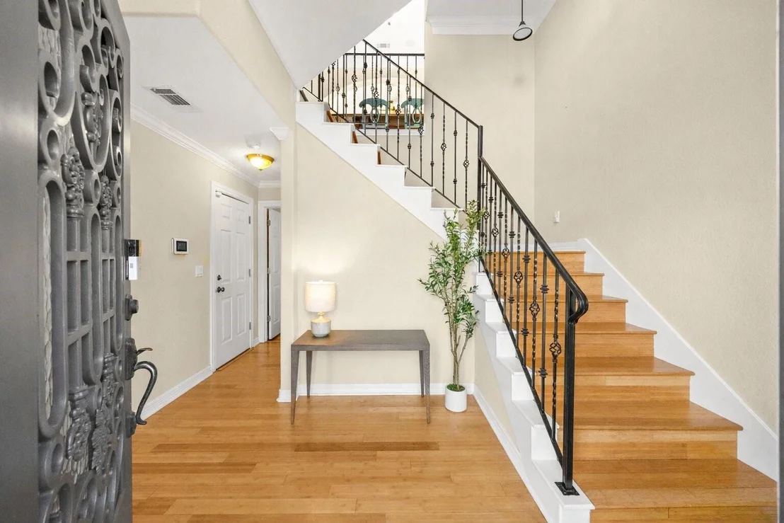 Photo of 609 Gardner Street