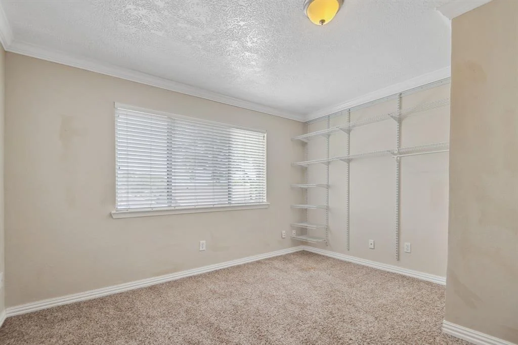 Photo of 10818 Birch Drive