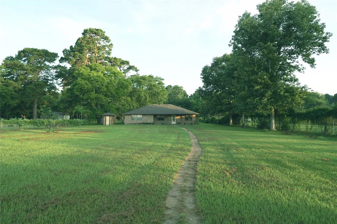 Photo of 390 Johnson Road