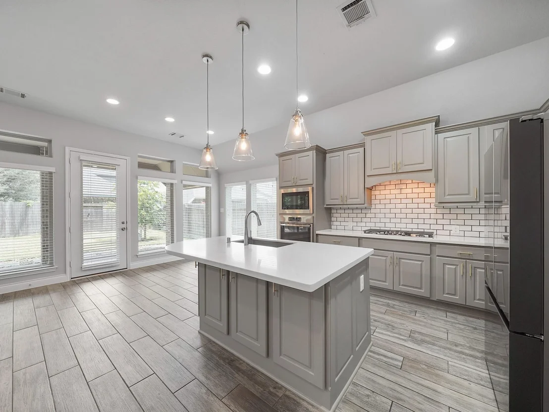Photo of 28426 Sycamore Falls Lane