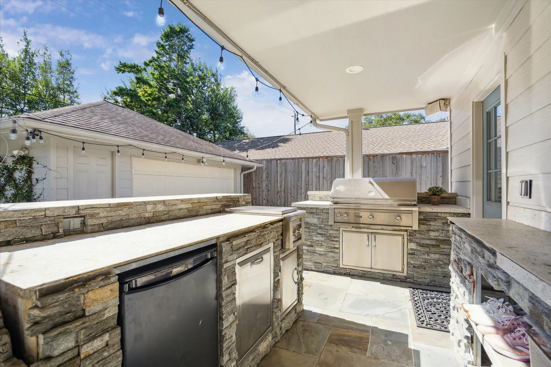 Photo of 6151 Doliver Drive