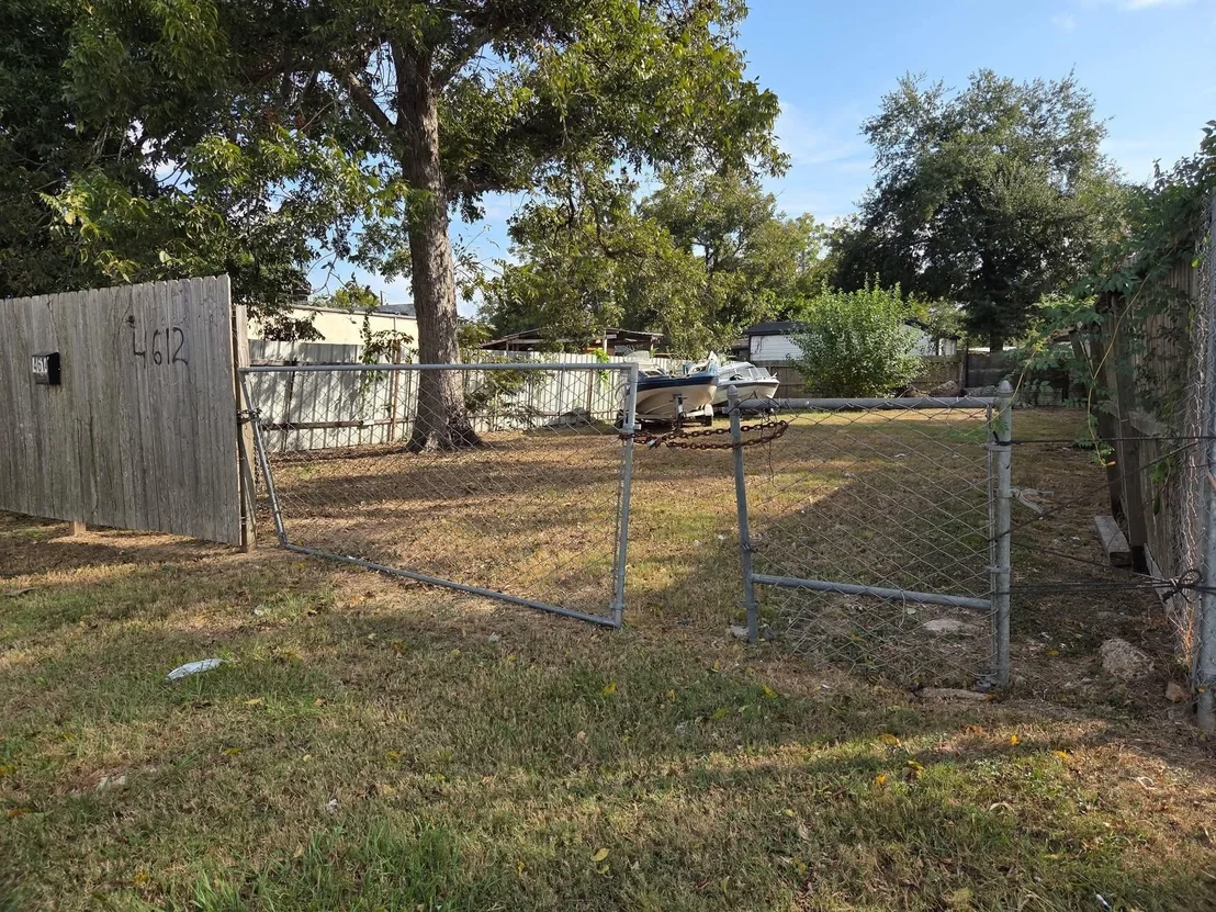 Photo of 4614 Weaver Road