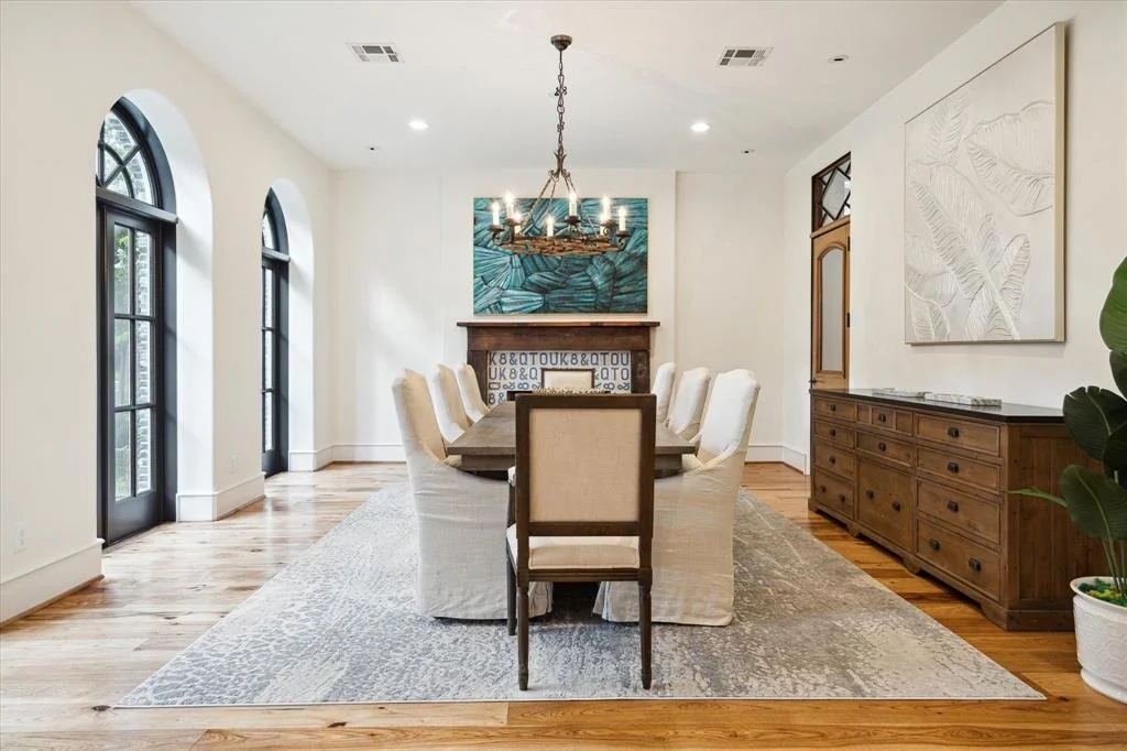 Photo of 5309 Cherokee Street
