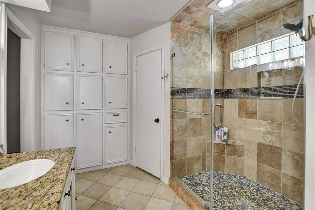 Photo of 11514 Chevy Chase Drive