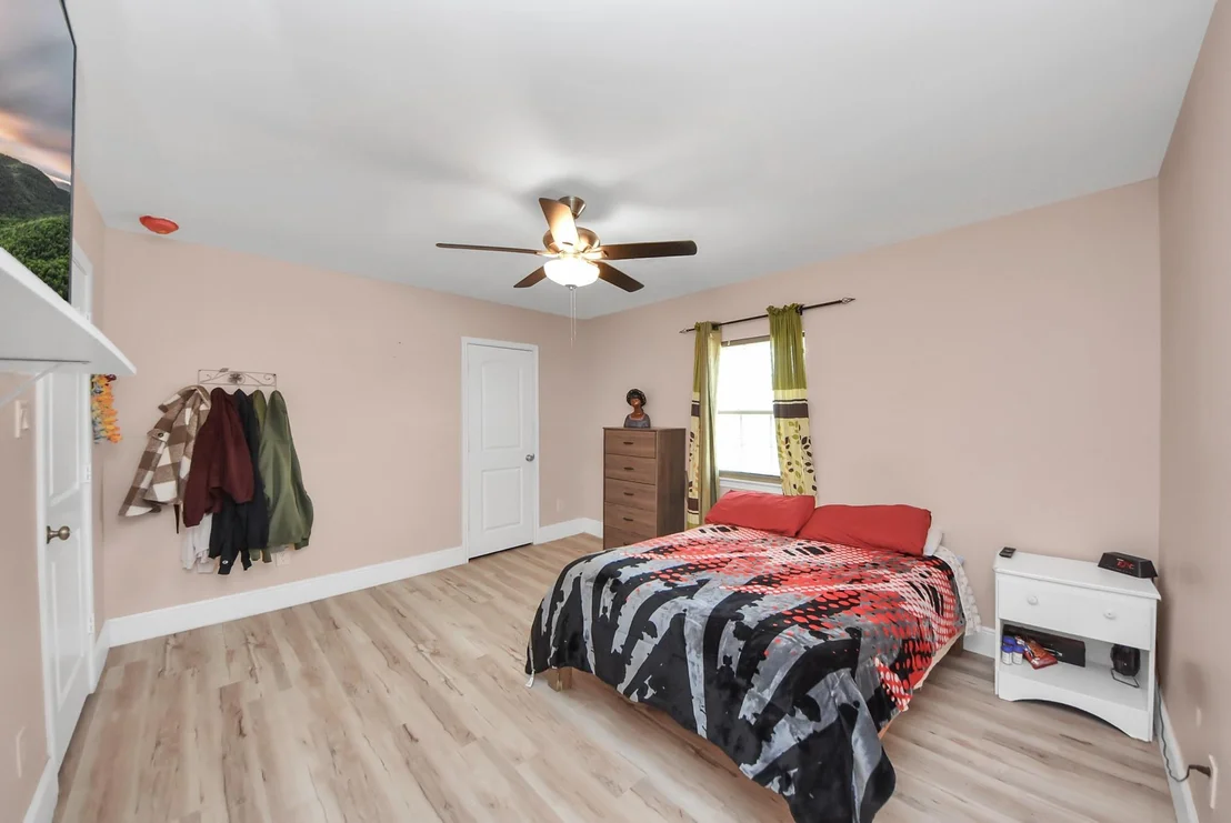 Photo of 274 Road 5252