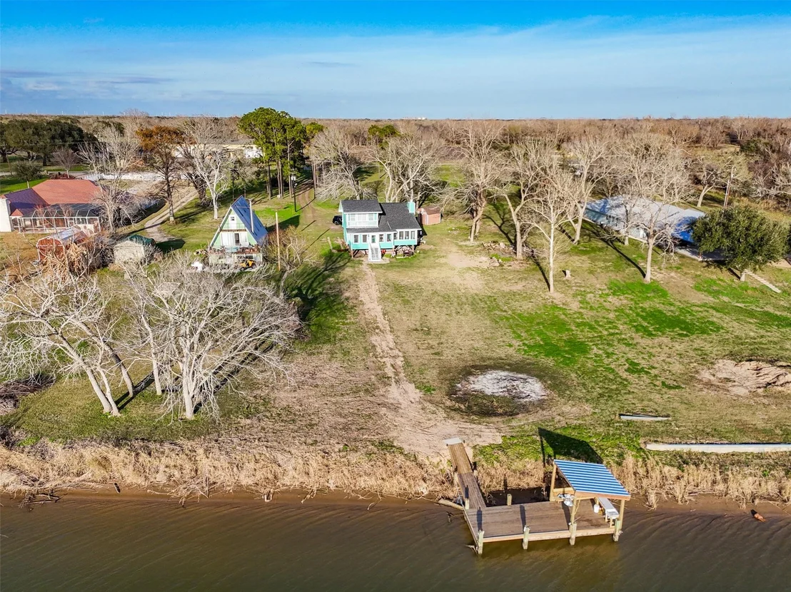 Photo of 414 County Road 243