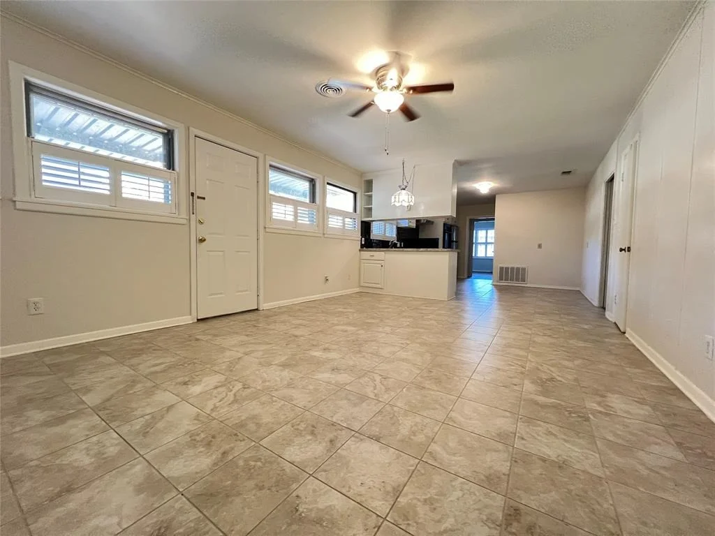 Photo of 4602 Redstart Street