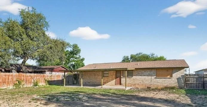 Photo of 11831 Bee Lane