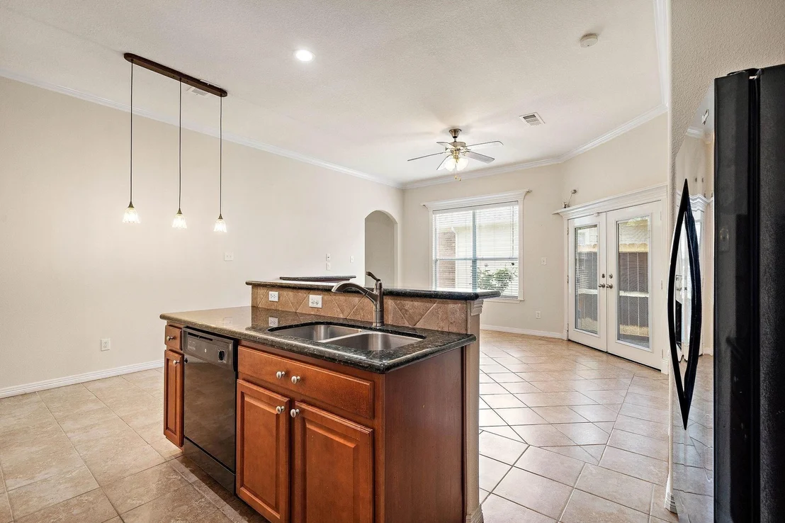 Photo of 912 Sweet Pine Drive