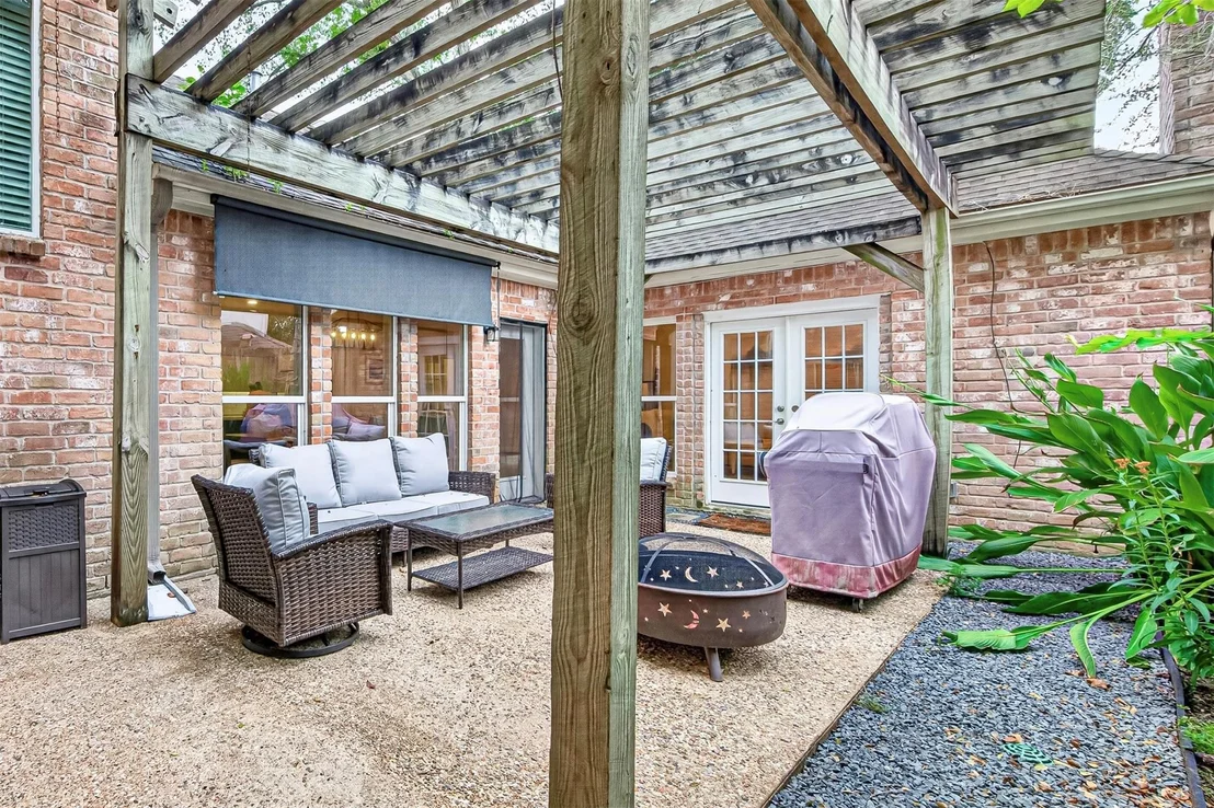 Photo of 1122 Daria Drive