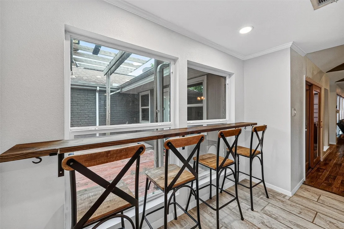 Photo of 1022 Apache Falls Drive