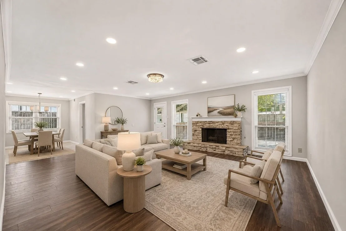 Photo of 418 N Wilcrest Drive