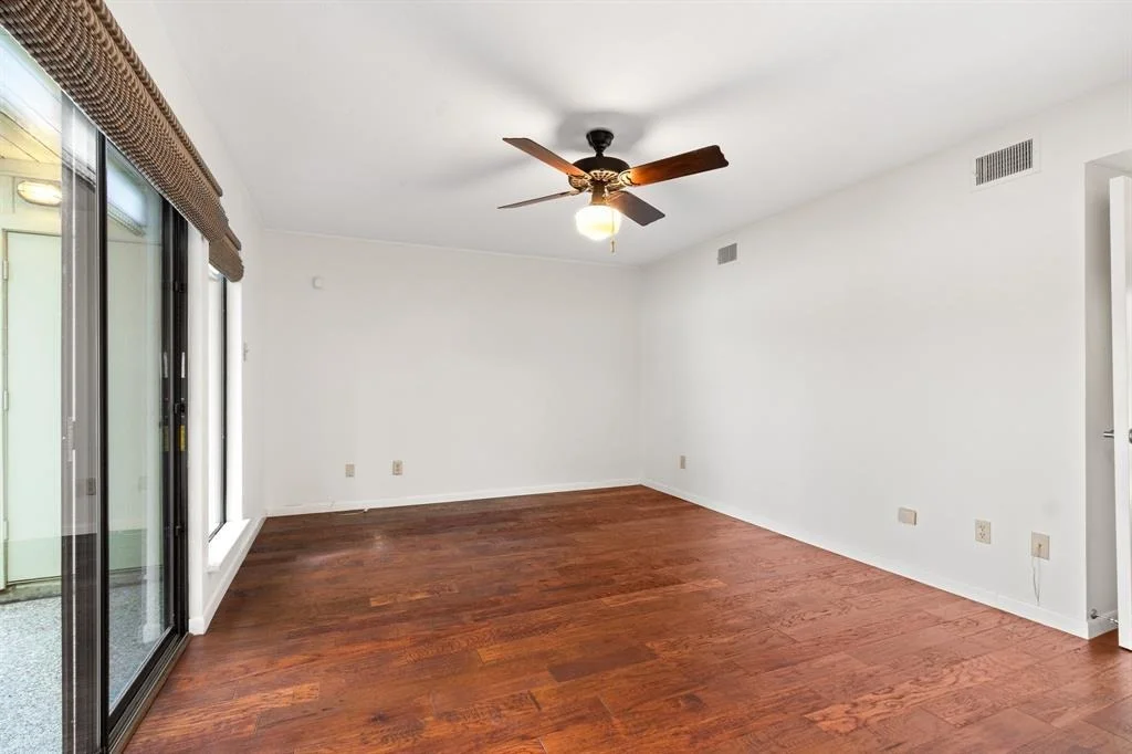 Photo of 3023 Willowbend Road