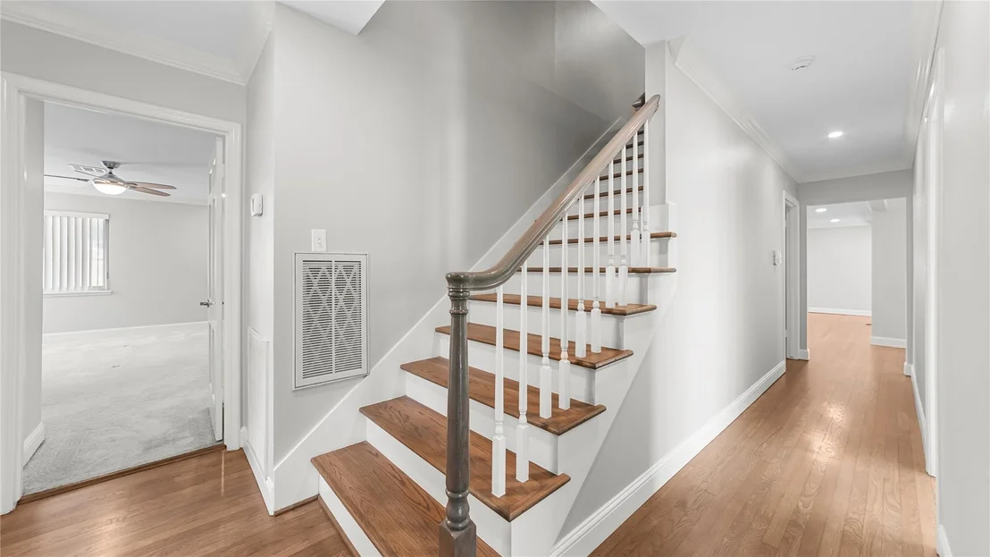 Photo of 11002 Renwick Drive