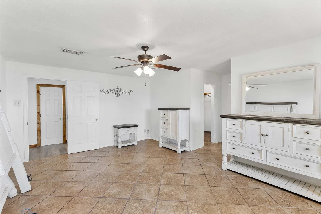 Photo of 3843 Simon Road
