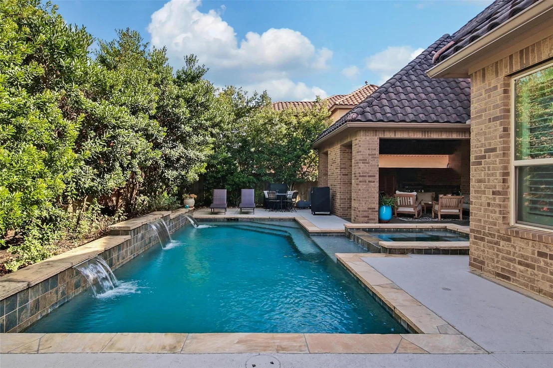 Photo of 15614 Lake Iris Drive
