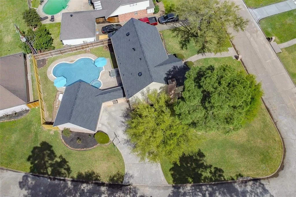 Photo of 16615 Aldenham Place