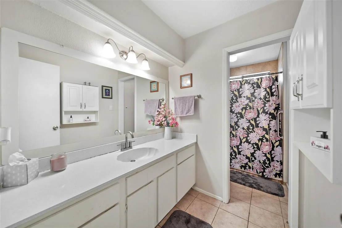 Photo of 6122 Gallant Forest Drive