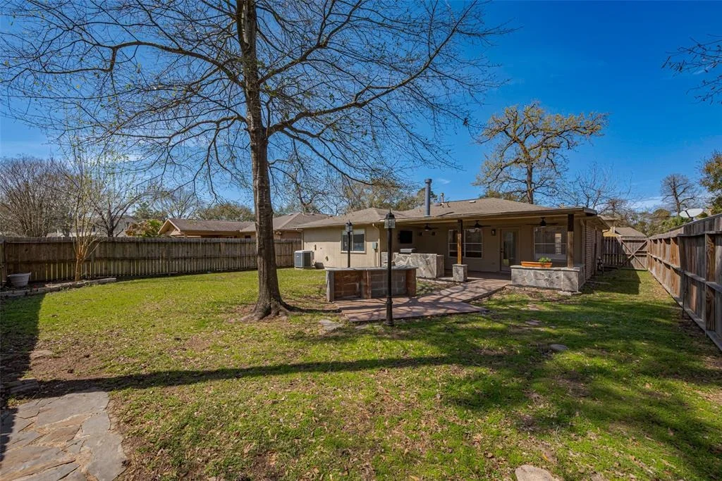 Photo of 2718 Fox Pitt Road