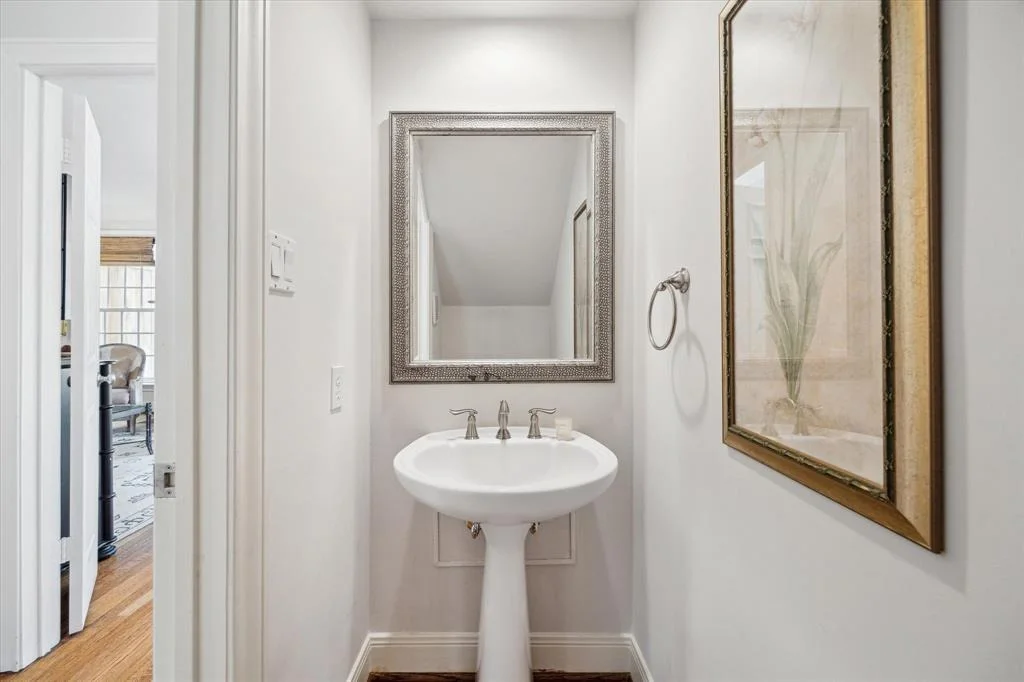 Photo of 27 Hackberry Lane