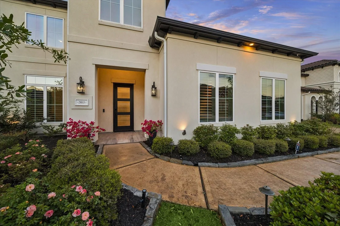 Photo of 28015 Royal Swan Lane