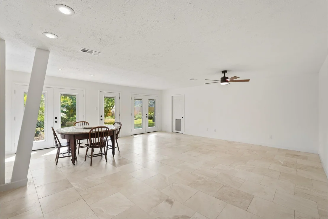 Photo of 2826 E Elm Circle