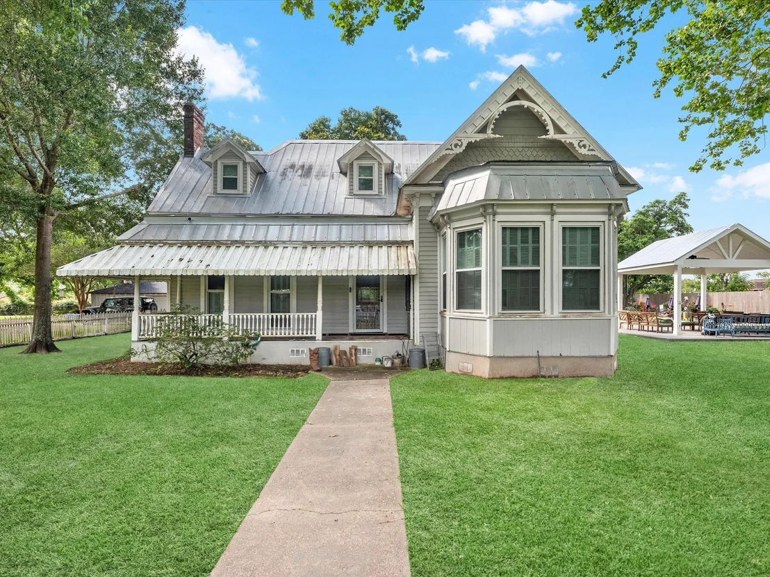 Photo of 305 Hill Street