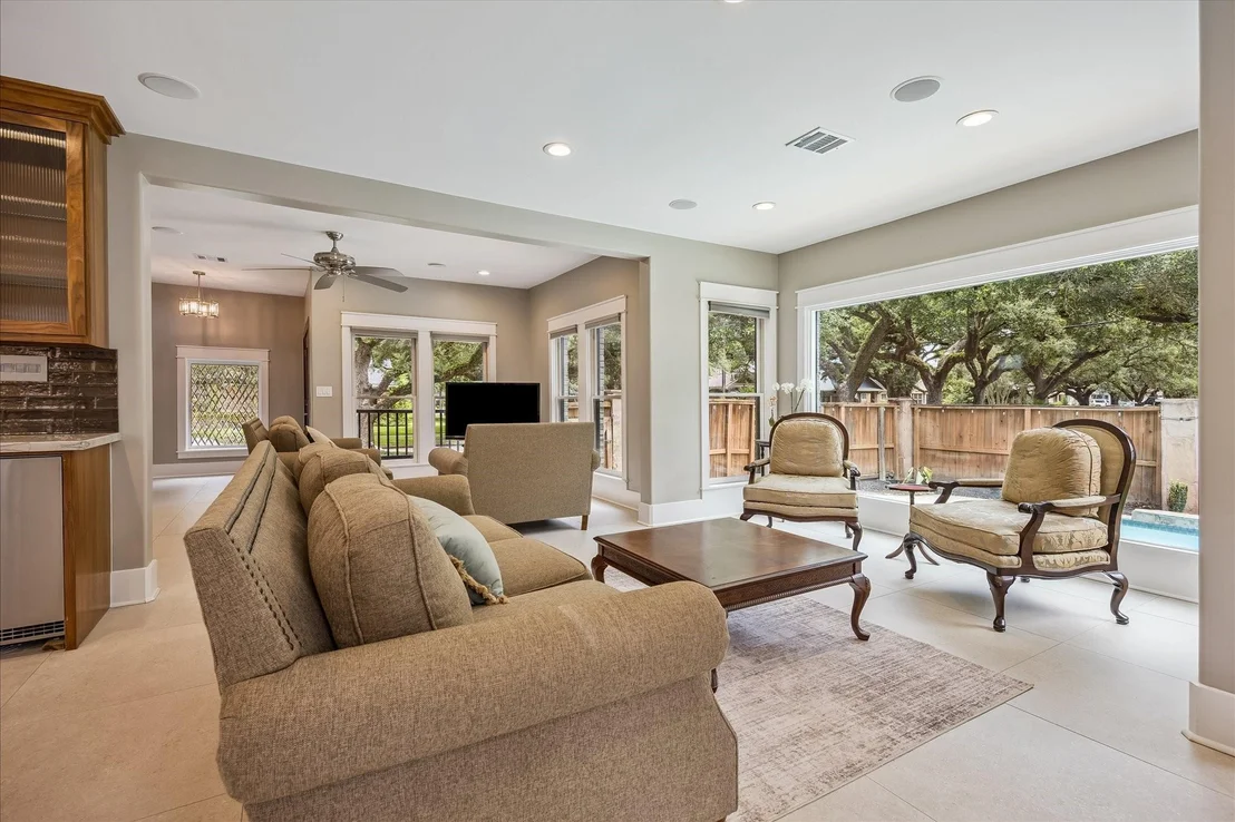 Photo of 4344 Clay Street