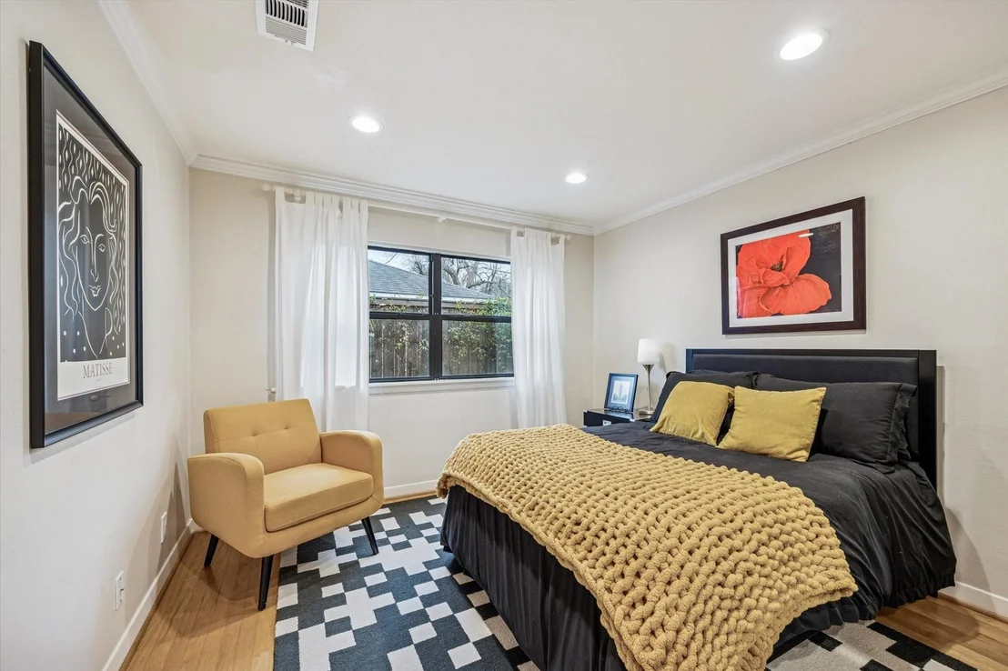 Photo of 4721 Kingfisher Drive