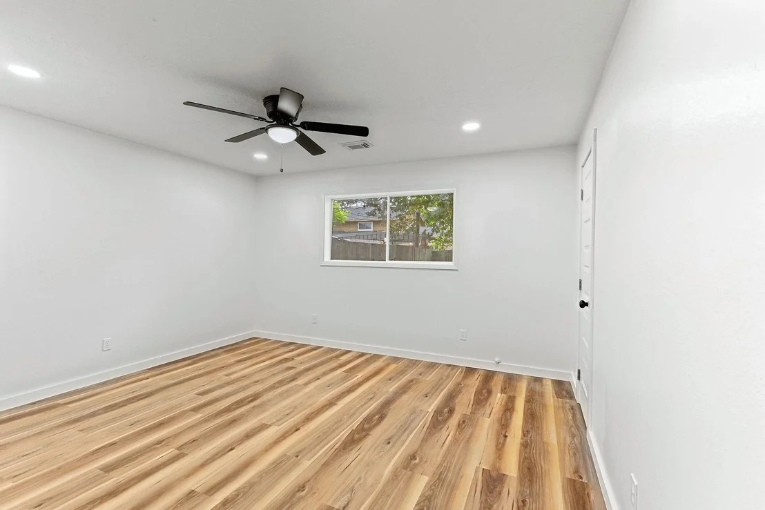 Photo of 2706 Burke Road