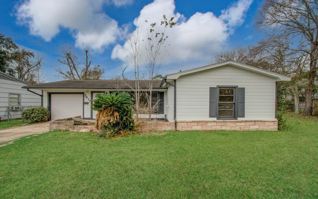 Photo of 2417 Pecan Street