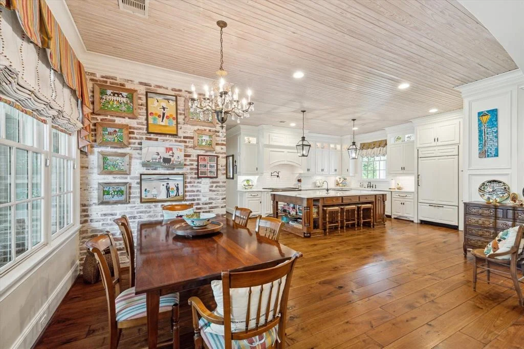 Photo of 31243 Riverlake Road