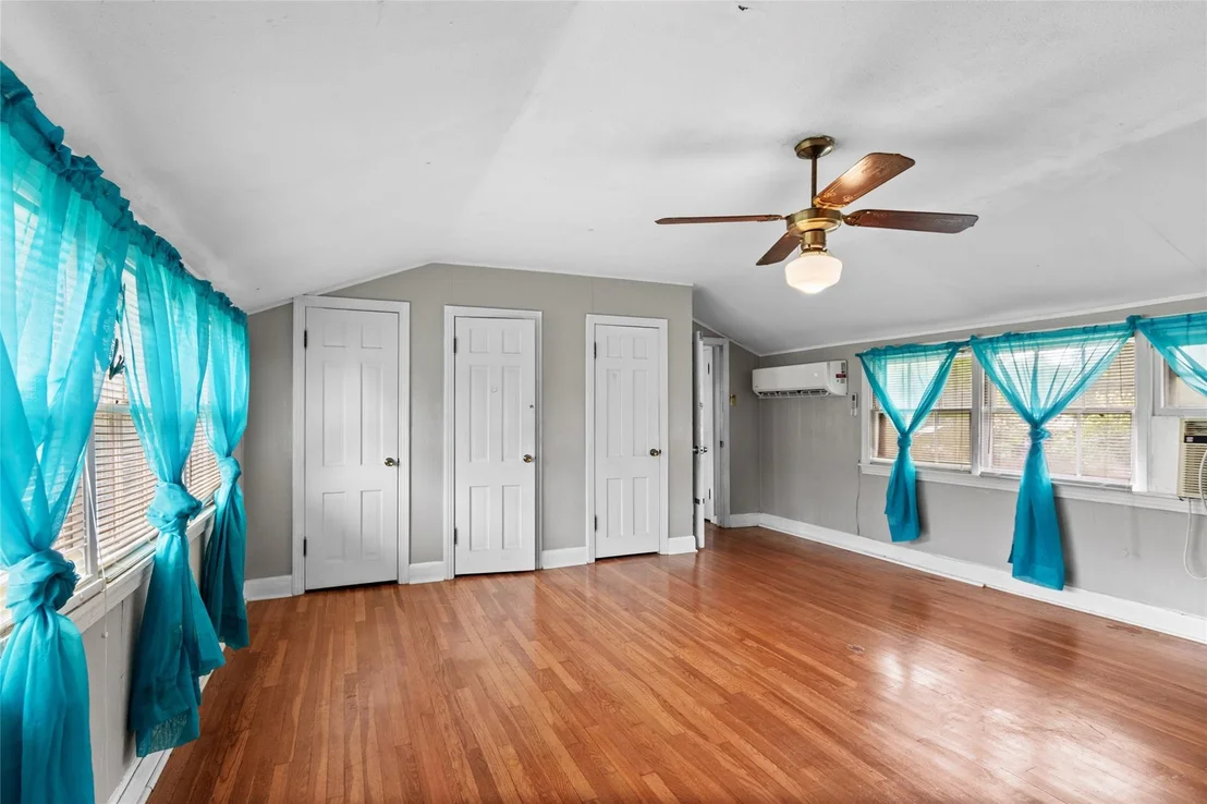Photo of 1311 Lamar Drive
