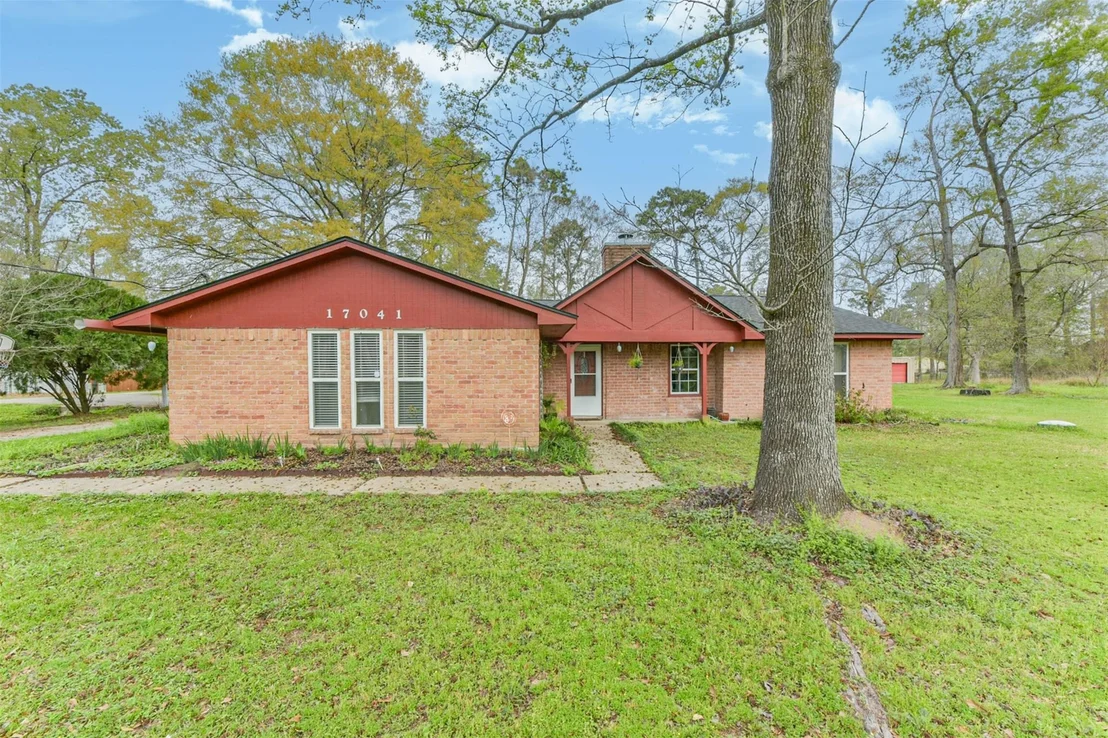 Photo of 17041 Live Oak Circle