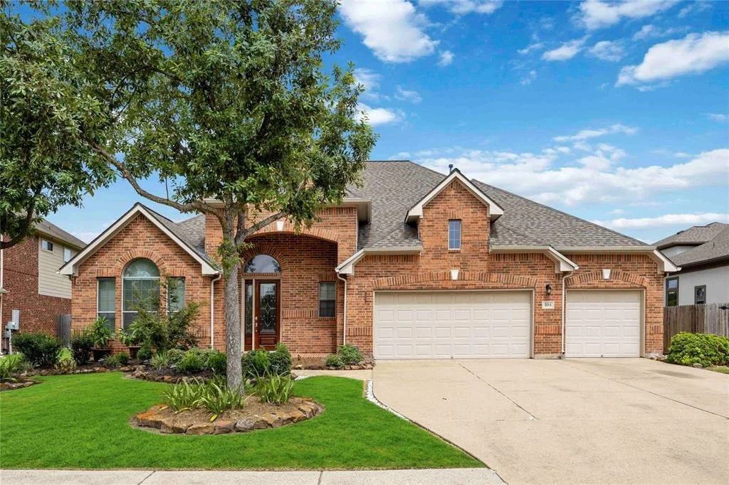 Photo of 384 Dover Lane