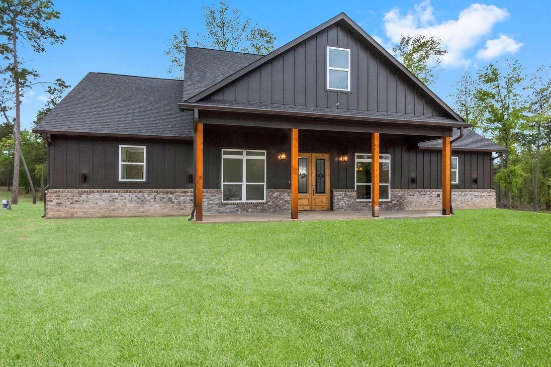 Photo of 393 Hanson Road