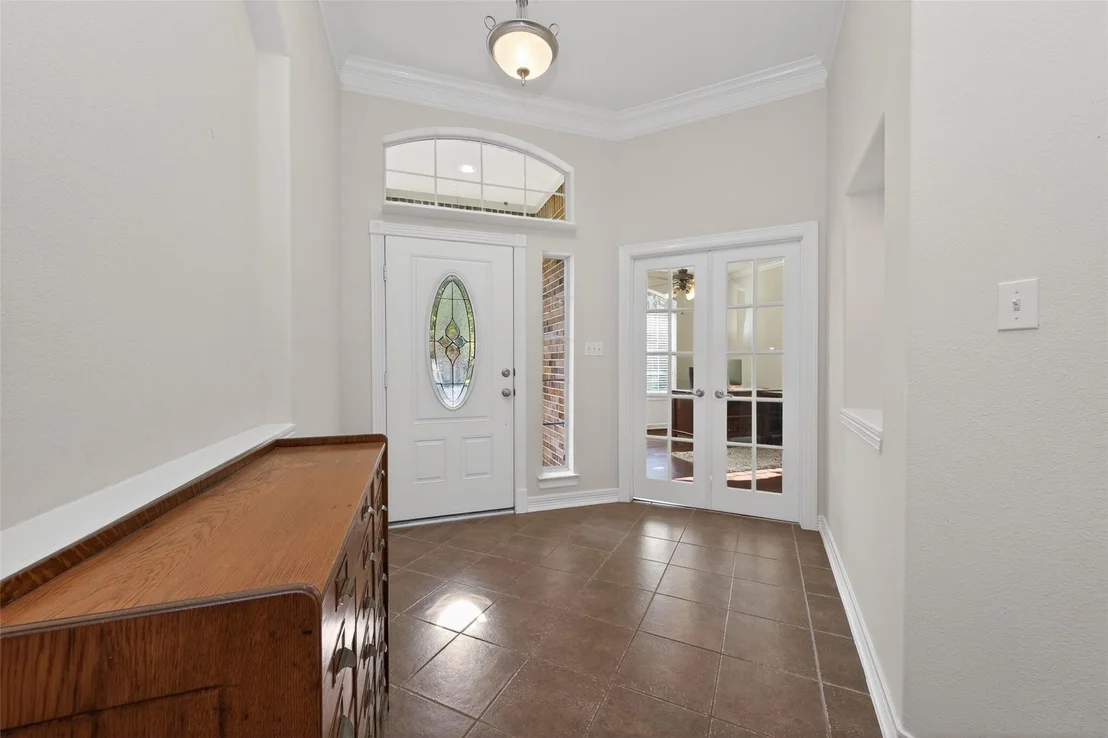 Photo of 3327 Willowbend Road