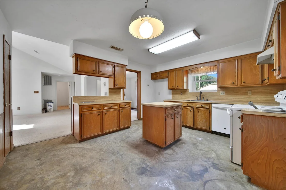 Photo of 23002 Grand Rapids Lane