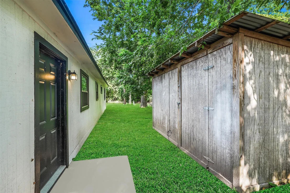 Photo of 725 Lafayette Street