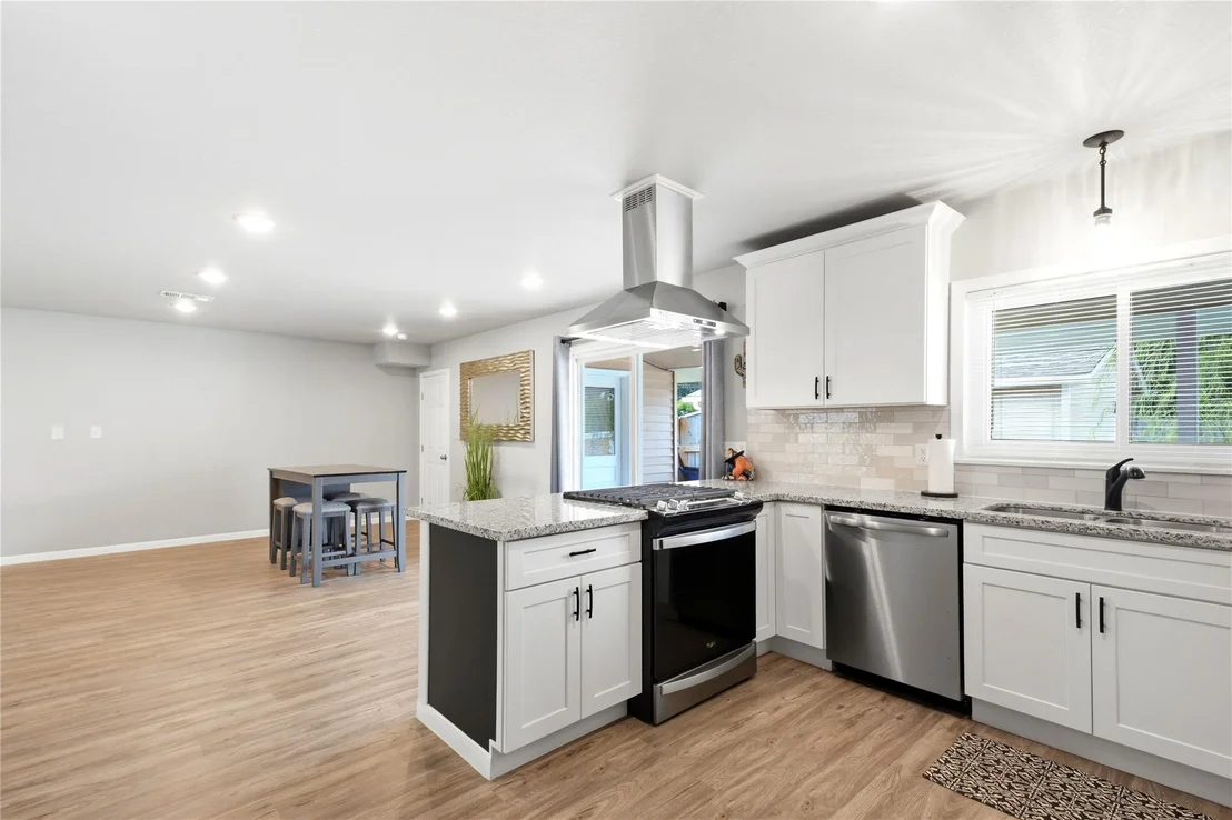 Photo of 1422 Wayside Drive