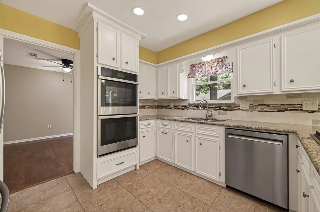 Photo of 4142 Willow Hill Drive