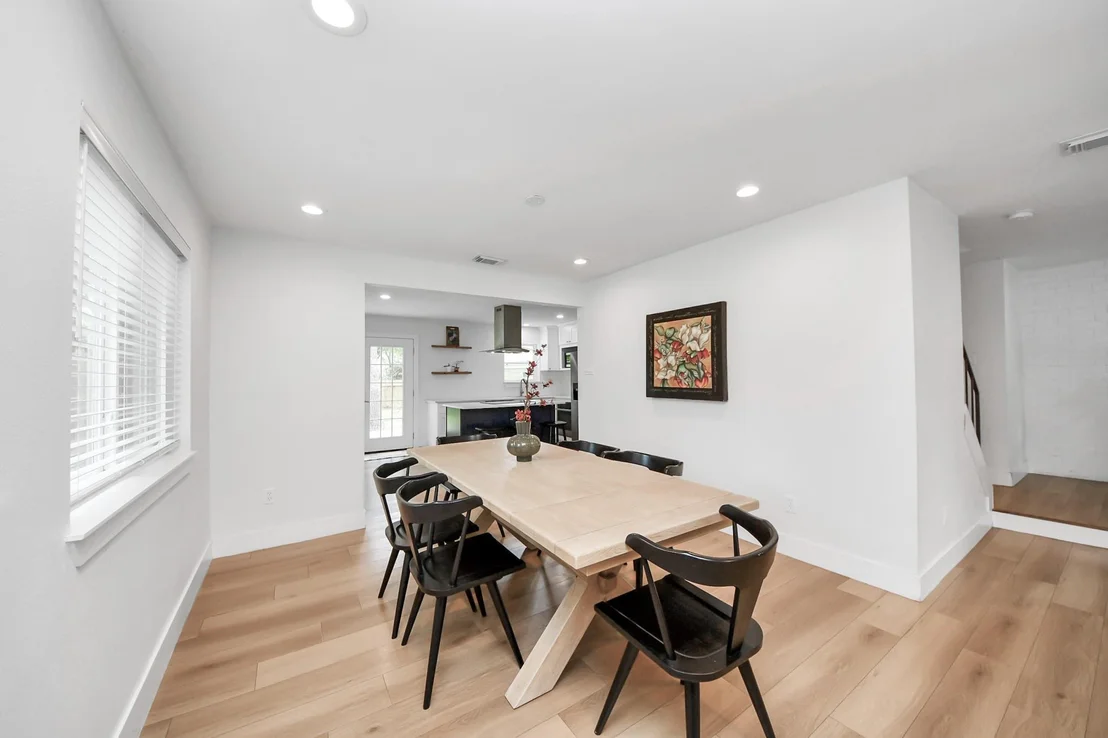 Photo of 6 Yewleaf Court