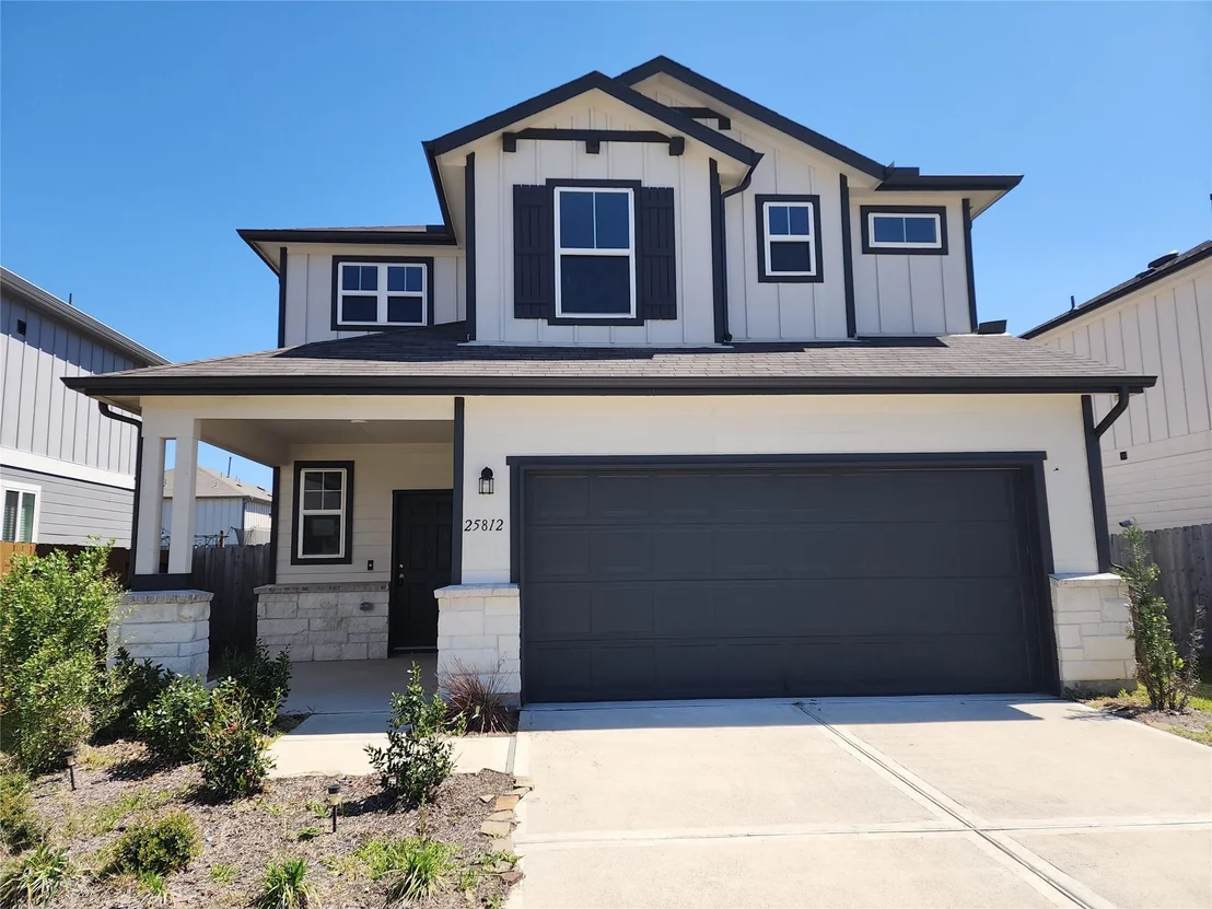 Photo of 25812 Hedgerow Drive