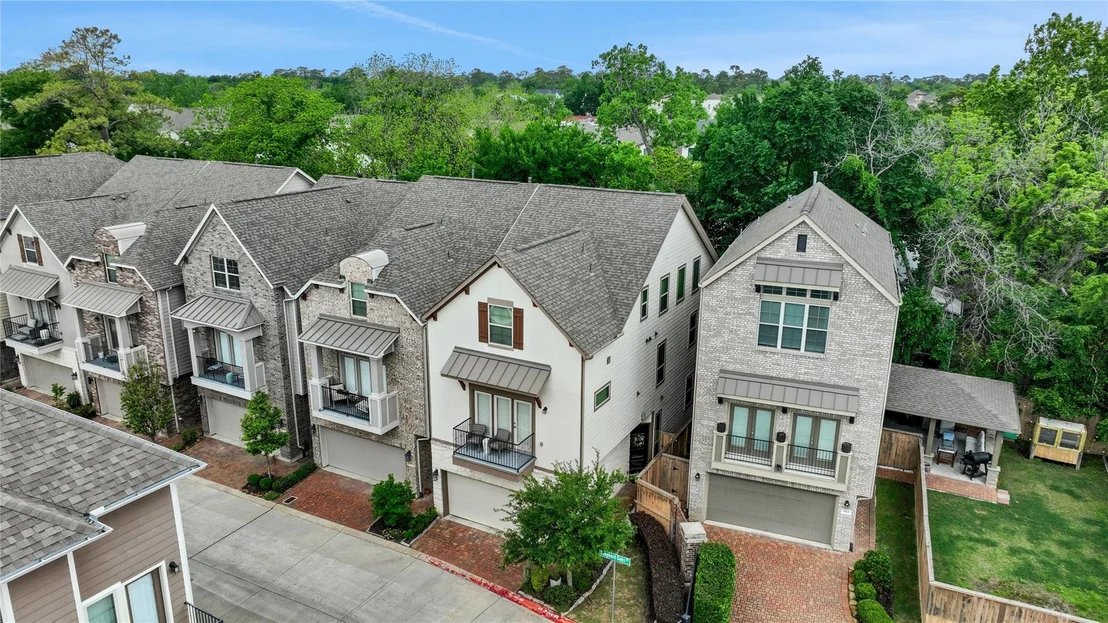 Photo of 1002 Shepherd Oaks Drive