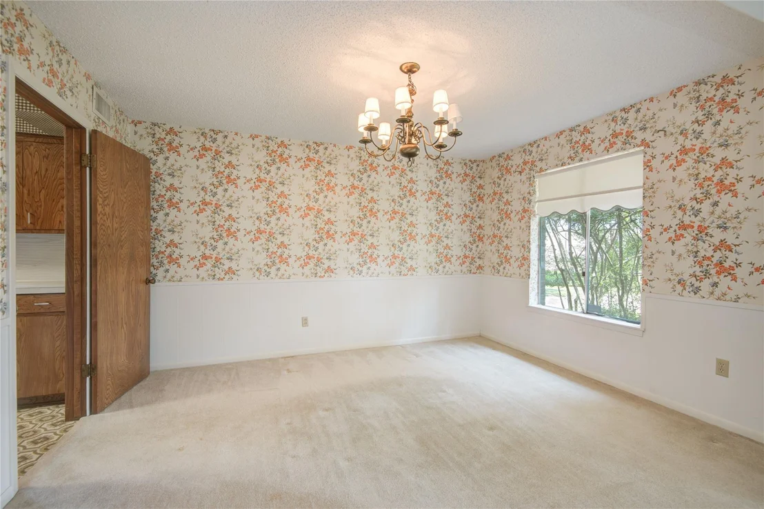 Photo of 114 Post Oak Road
