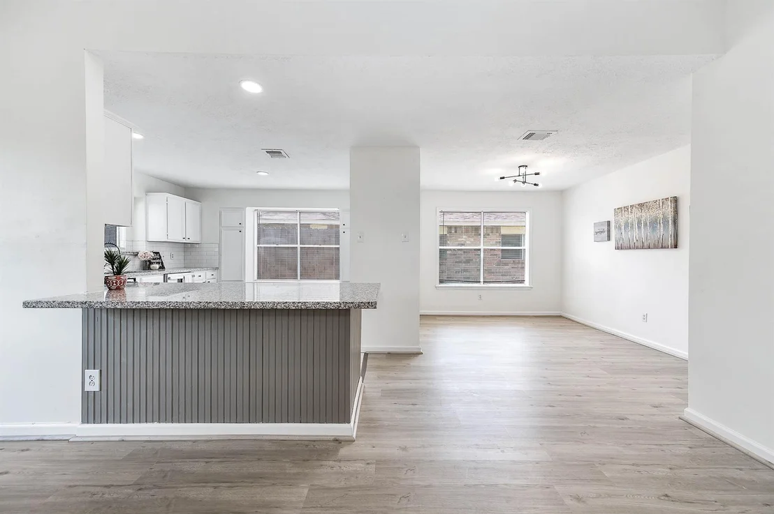 Photo of 13407 Wells River Drive