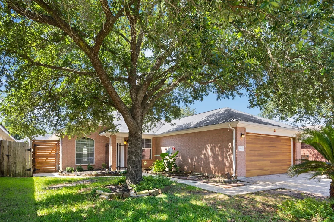 Photo of 18903 S Wimbledon Drive