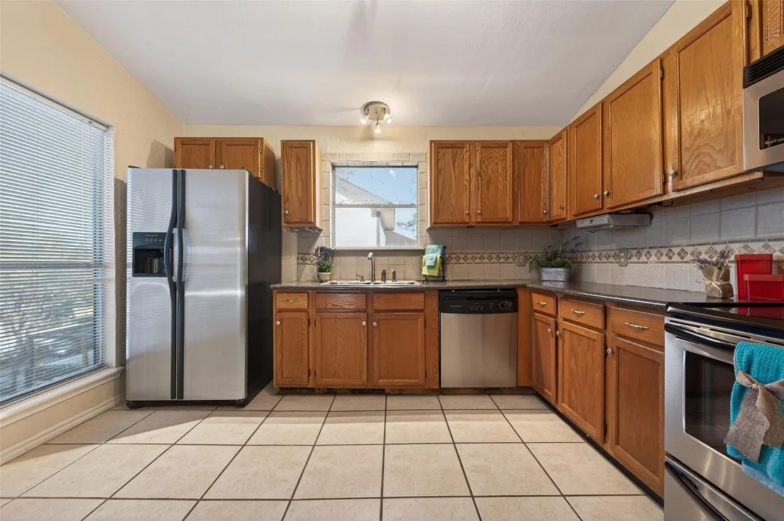 Photo of 805 Lake View Drive