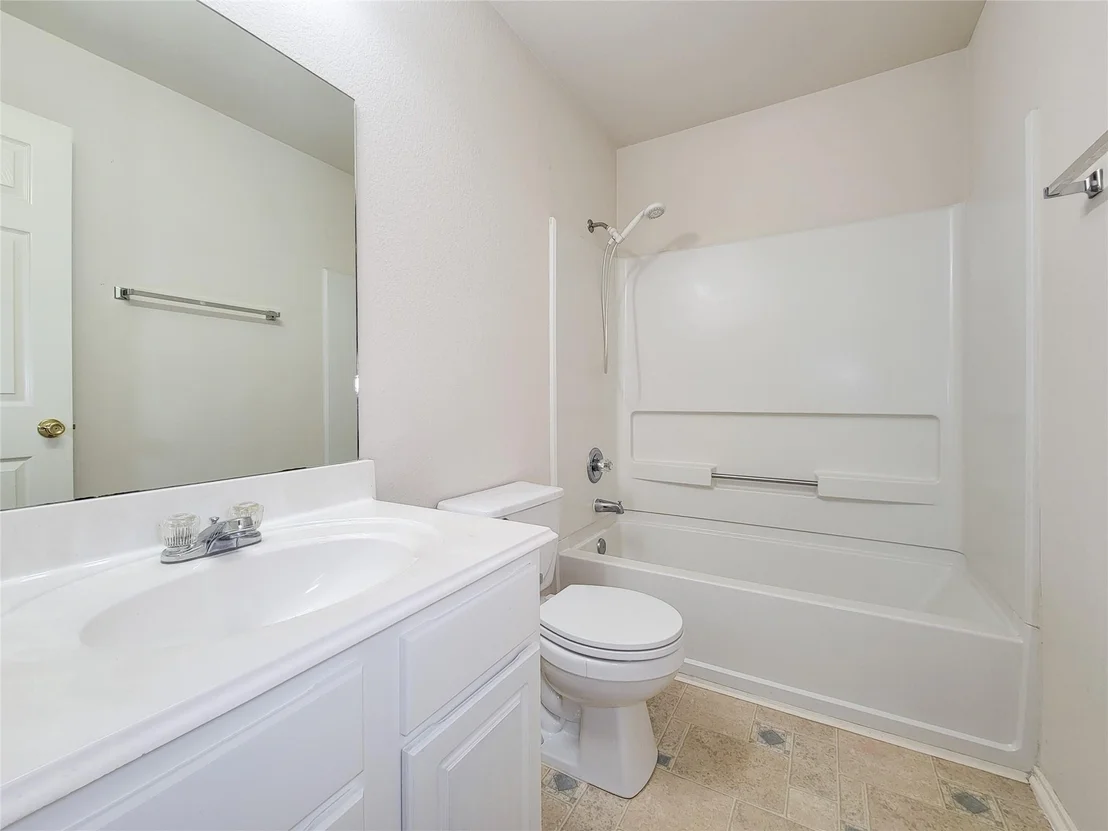 Photo of 5746 Roehampton Court
