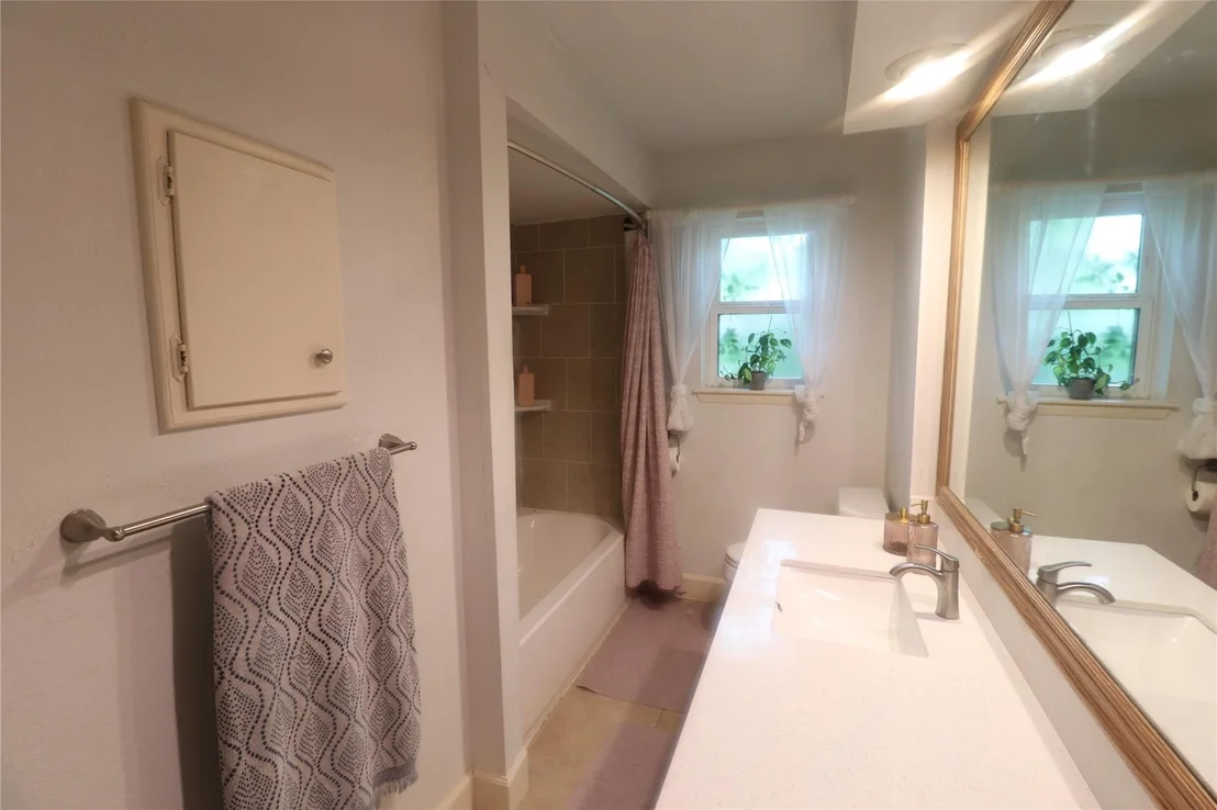 Photo of 2306 Joel Wheaton Road